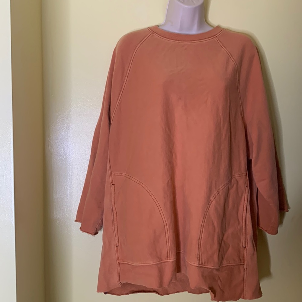 Free People raw hem sweatshirt size medium